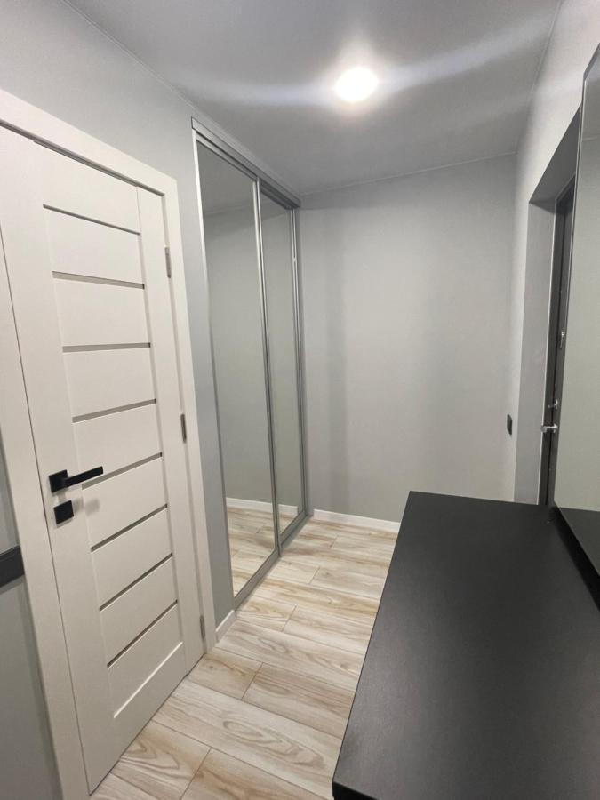 Mb Livinga Apartamentai Naftininku G Mažeikiai Kültér fotó
